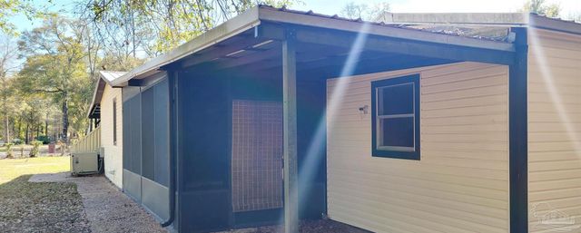 5432 Borden Rd, Milton, FL 32583