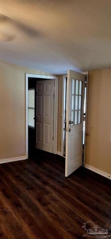 5432 Borden Rd, Milton, FL 32583