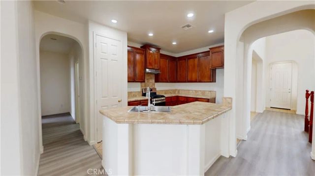 2555 S Lind, Fresno, CA 93725