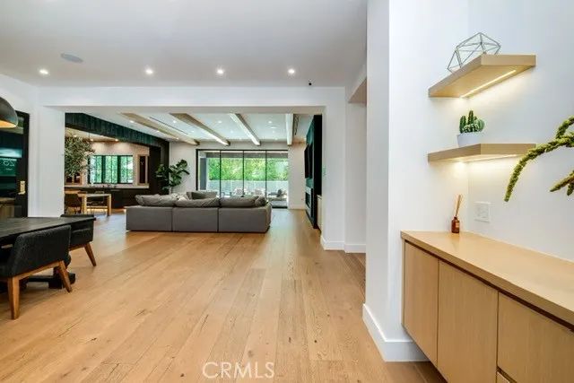 5150 Beeman Avenue, Valley Village, CA 91607