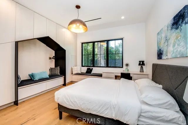 5150 Beeman Avenue, Valley Village, CA 91607