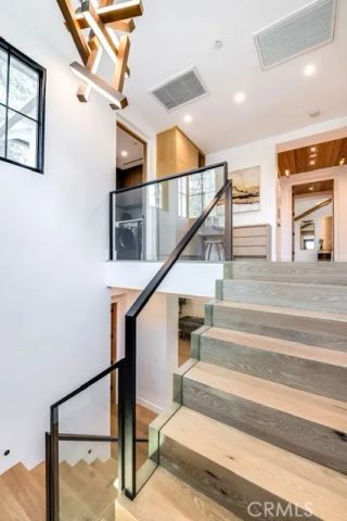 5150 Beeman Avenue, Valley Village, CA 91607