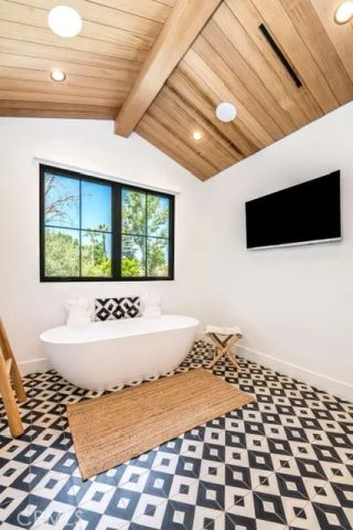5150 Beeman Avenue, Valley Village, CA 91607