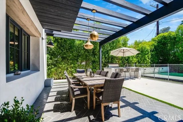 5150 Beeman Avenue, Valley Village, CA 91607