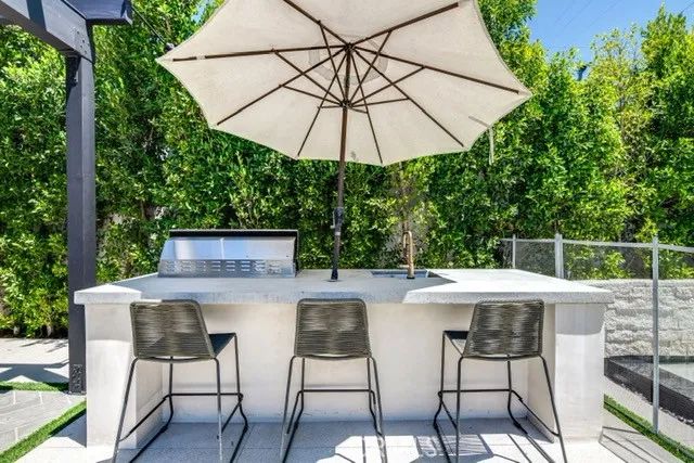 5150 Beeman Avenue, Valley Village, CA 91607