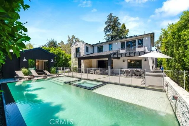 5150 Beeman Avenue, Valley Village, CA 91607