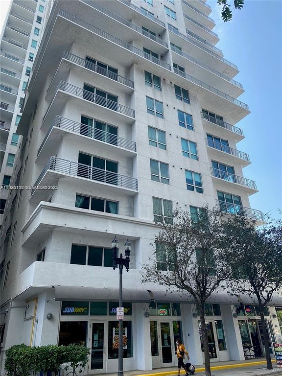 234 NE 3rd St 201, Miami, FL 33132