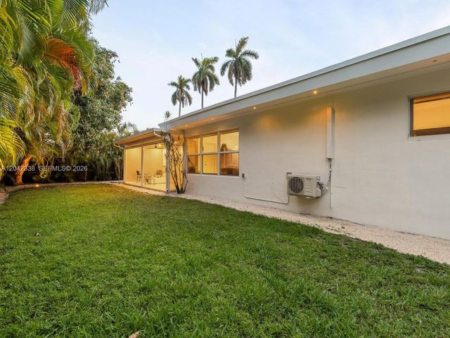 1000 NE 85th St, Miami, FL 33138