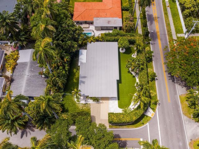 1000 NE 85th St, Miami, FL 33138