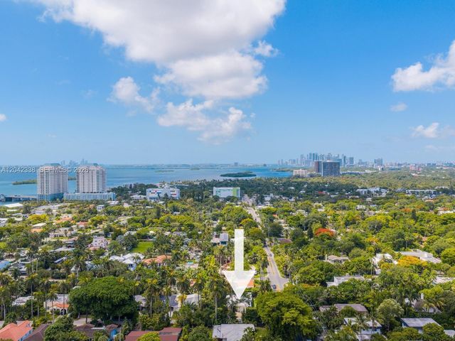 1000 NE 85th St, Miami, FL 33138