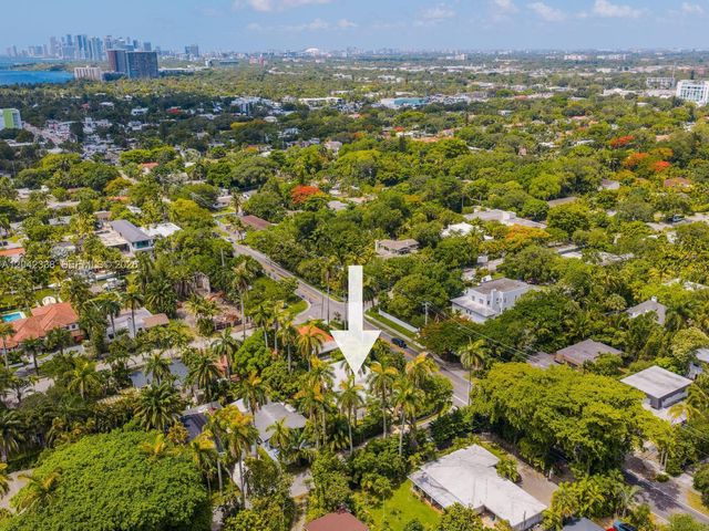 1000 NE 85th St, Miami, FL 33138