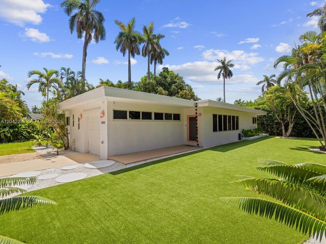 1000 NE 85th St, Miami, FL 33138