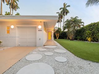 1000 NE 85th St, Miami, FL 33138