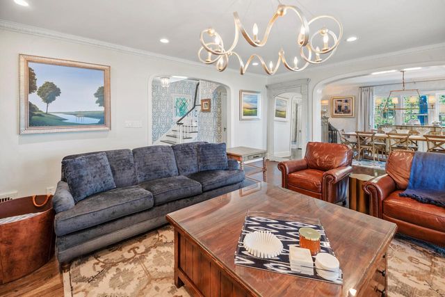 12504 N Lake Shore DRIVE, Mequon, WI 53092