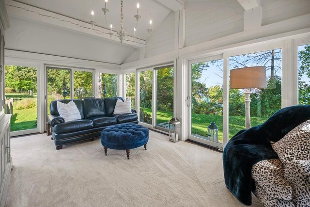 12504 N Lake Shore DRIVE, Mequon, WI 53092