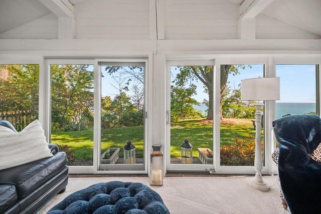 12504 N Lake Shore DRIVE, Mequon, WI 53092