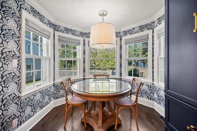 12504 N Lake Shore DRIVE, Mequon, WI 53092