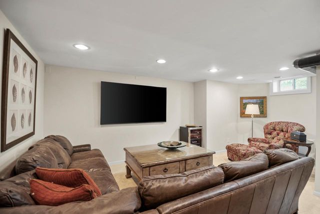 12504 N Lake Shore DRIVE, Mequon, WI 53092