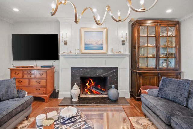 12504 N Lake Shore DRIVE, Mequon, WI 53092