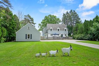 12504 N Lake Shore DRIVE, Mequon, WI 53092