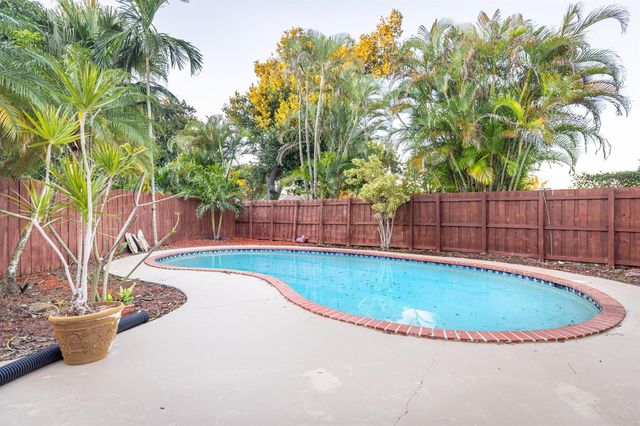 7860 Stanway Place W, Boca Raton, FL 33433