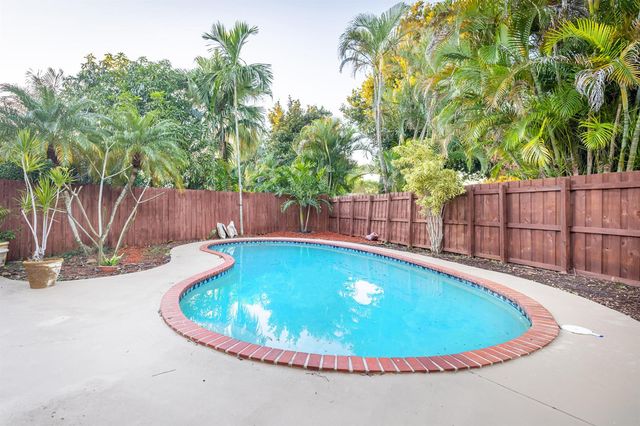 7860 Stanway Place W, Boca Raton, FL 33433