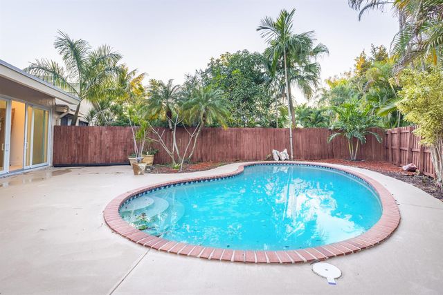 7860 Stanway Place W, Boca Raton, FL 33433