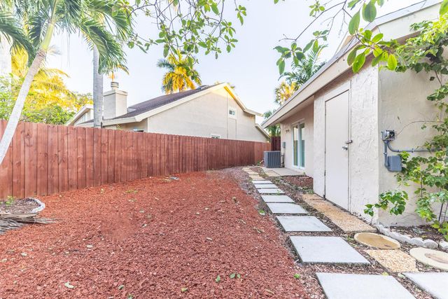7860 Stanway Place W, Boca Raton, FL 33433
