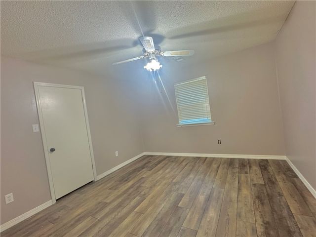 1312 Ridgewood Drive, Russellville, AR 72801