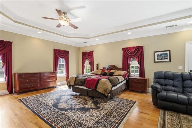 713 Chesterfield Drive, Lawrenceville, GA 30044