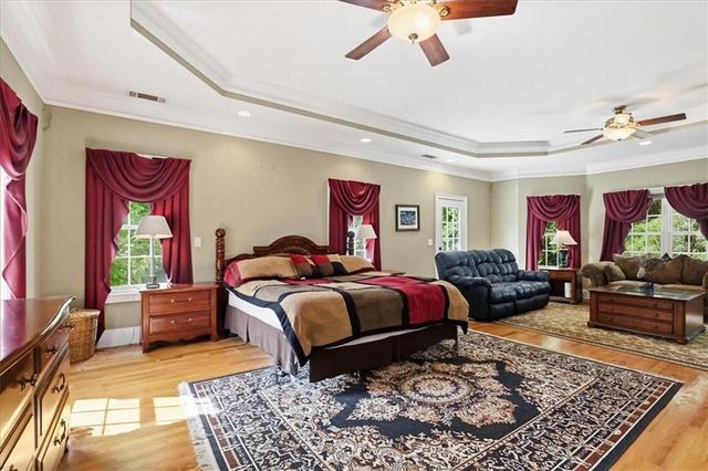 713 Chesterfield Drive, Lawrenceville, GA 30044