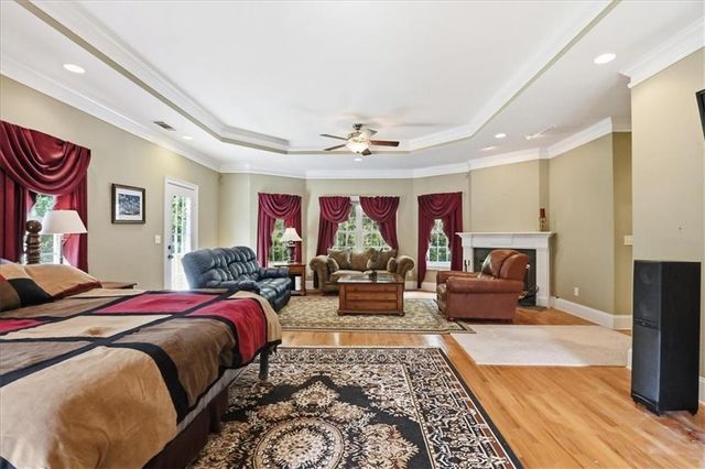 713 Chesterfield Drive, Lawrenceville, GA 30044