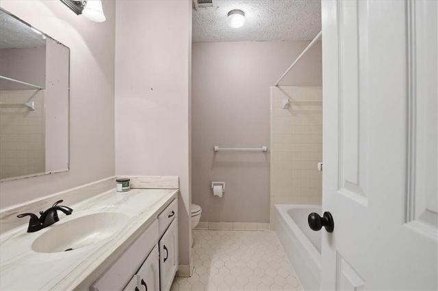 713 Chesterfield Drive, Lawrenceville, GA 30044