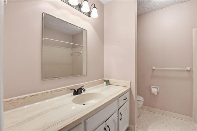 713 Chesterfield Drive, Lawrenceville, GA 30044
