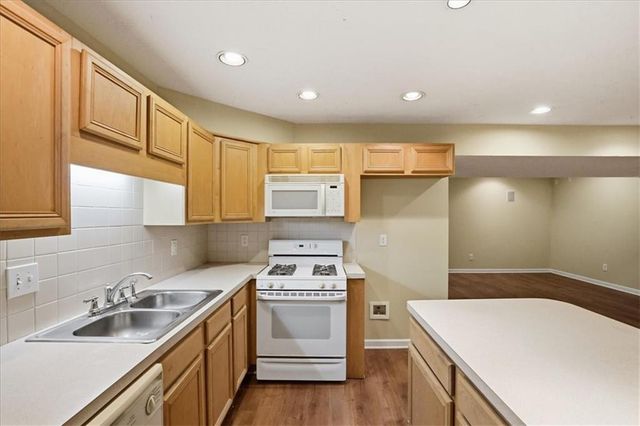 713 Chesterfield Drive, Lawrenceville, GA 30044