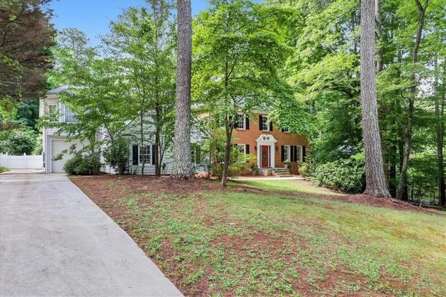 713 Chesterfield Drive, Lawrenceville, GA 30044