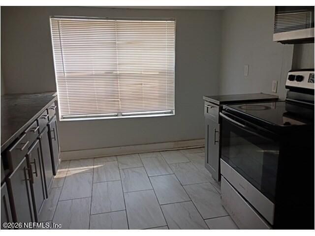 2560 VERNON Street, Jacksonville, FL 32209