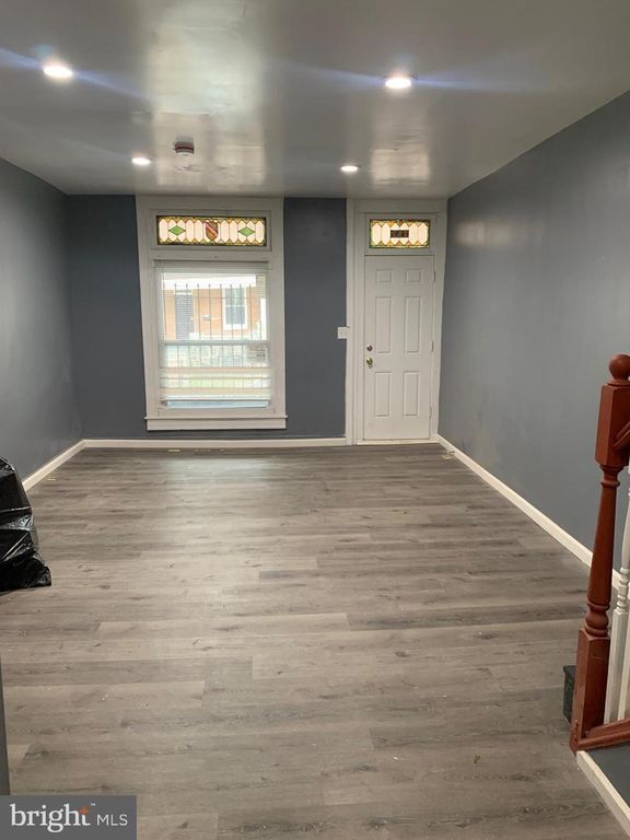 Image 5 of property listing at 752 BARTLETT AVE, Baltimore, MD 21218