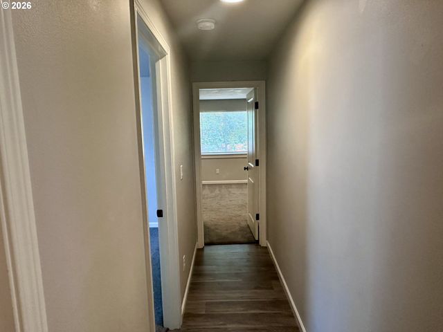 374 NURSERY Ct, Eugene, OR 97402