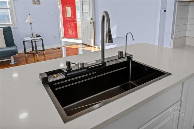 909 E Railroad Street, Sandwich, IL 60548