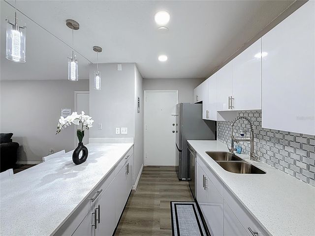 1700 SW 16TH COURT J21, Gainesville, FL 32608