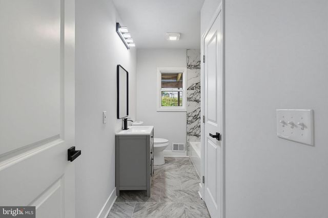 323 3RD AVE, Baltimore, MD 21227