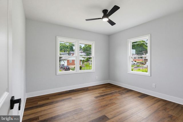 323 3RD AVE, Baltimore, MD 21227