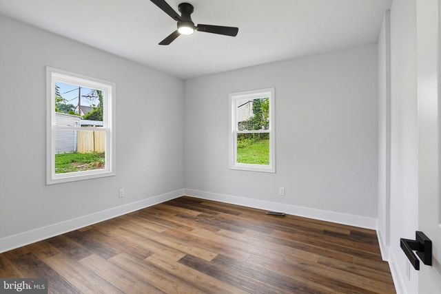 323 3RD AVE, Baltimore, MD 21227