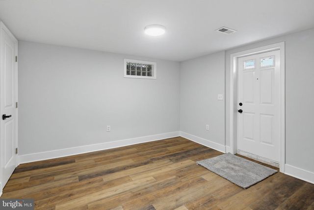323 3RD AVE, Baltimore, MD 21227
