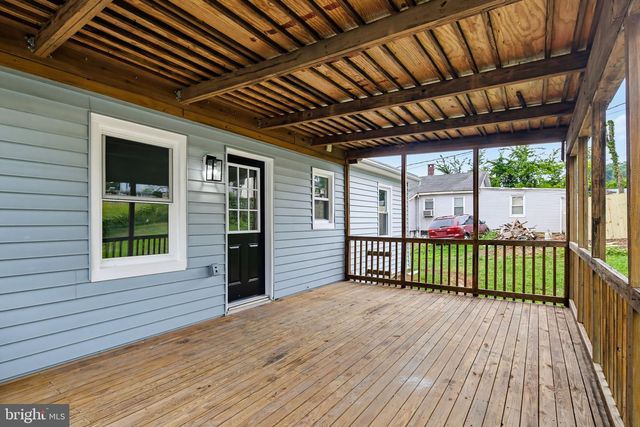 323 3RD AVE, Baltimore, MD 21227