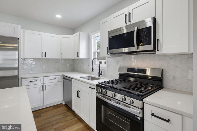 323 3RD AVE, Baltimore, MD 21227