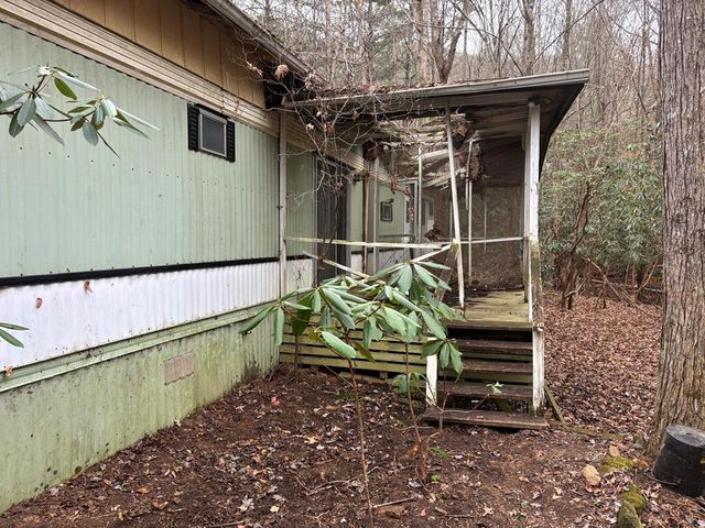 366 Gander Gap Road, Hiawassee, GA 30546