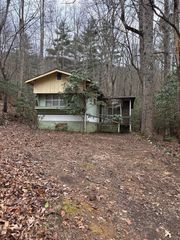366 Gander Gap Road, Hiawassee, GA 30546