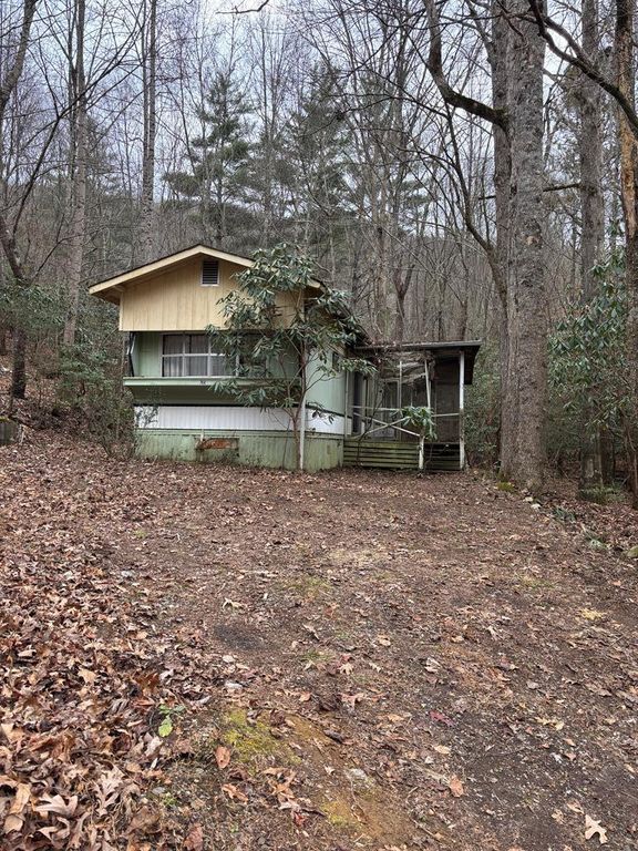 366 Gander Gap Road, Hiawassee, GA 30546